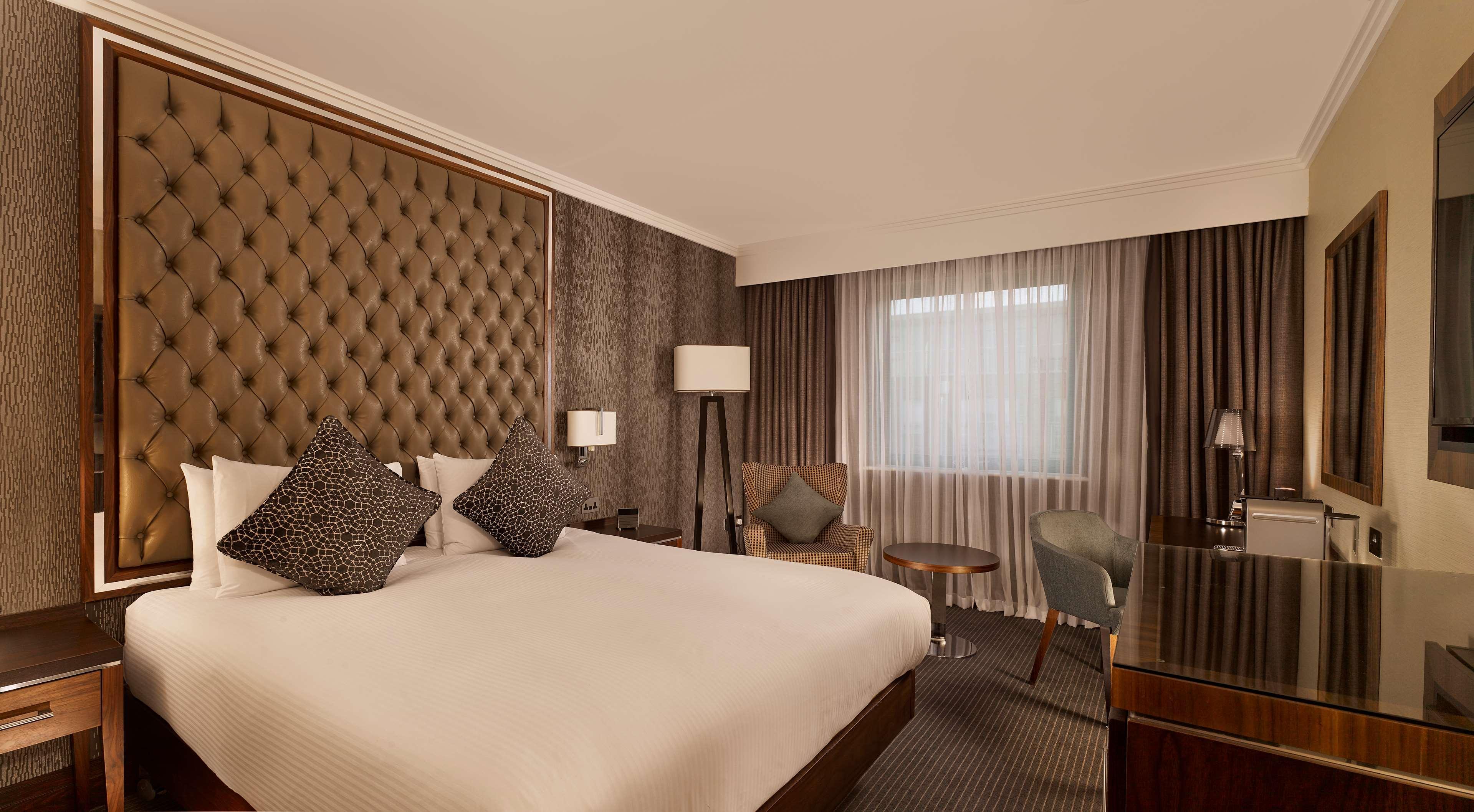 Doubletree By Hilton Woking Hotel Luaran gambar