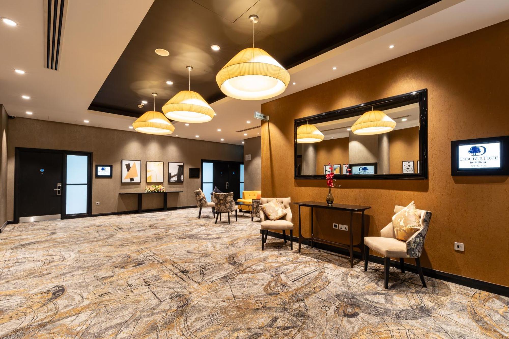 Doubletree By Hilton Woking Hotel Luaran gambar