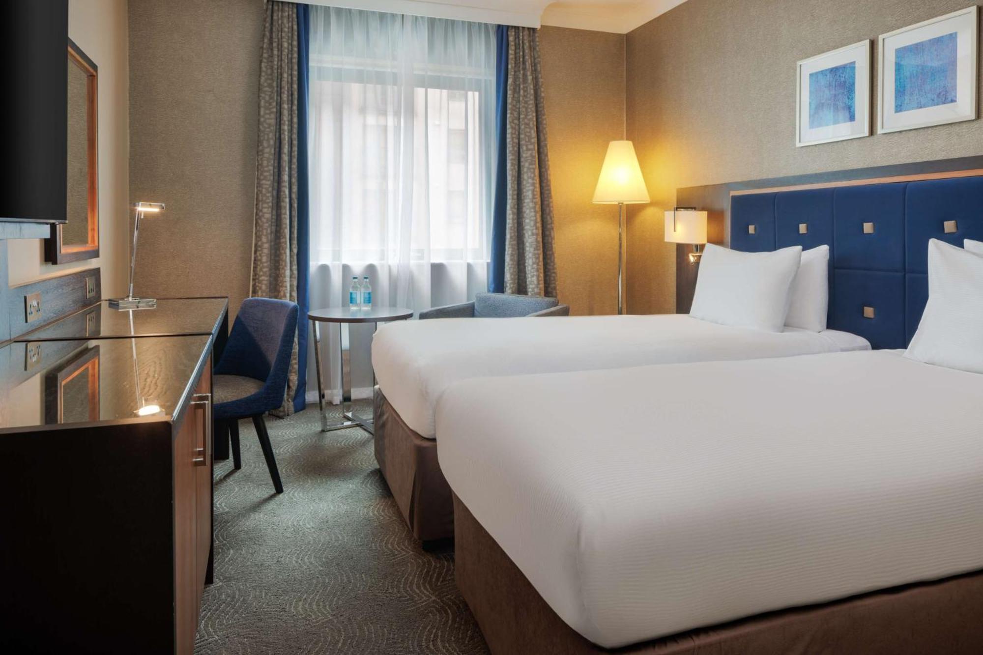 Doubletree By Hilton Woking Hotel Luaran gambar
