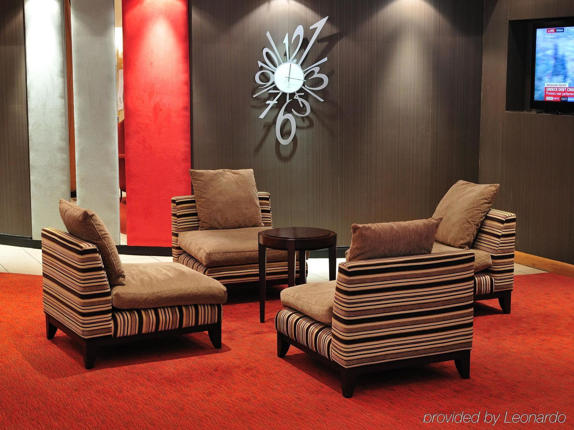 Doubletree By Hilton Woking Hotel Dalaman gambar